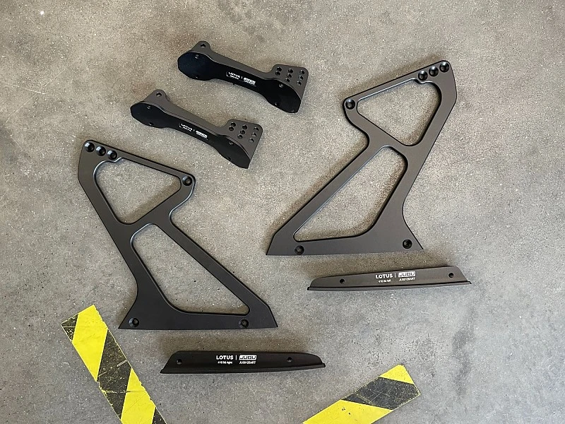 JUBU 8-way adjustable uprights + brackets for OEM CUP wing all Exige S3 with OEM Lotus CUP wingblade