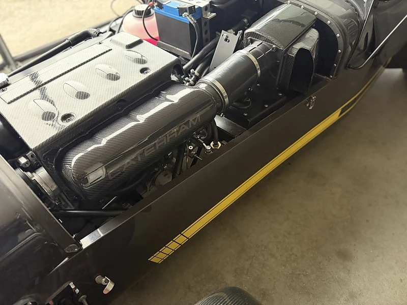 Caterham carbon fiber airbox SEVEN 485 JUBU Performance 